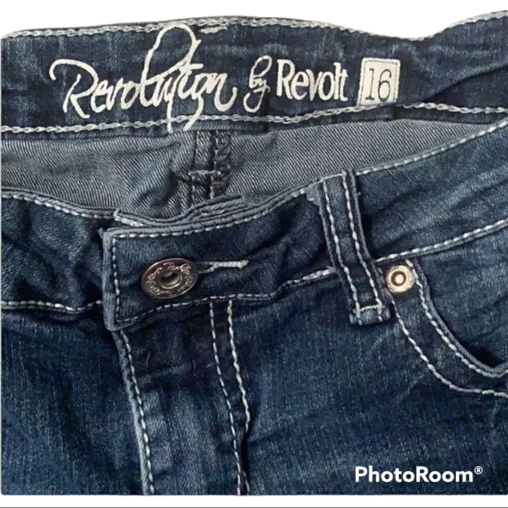 Revolution by Revolt shorts juniors 16